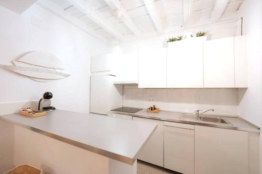 Apartamento A Estrenar En Calle Alcazares Seville Luaran gambar