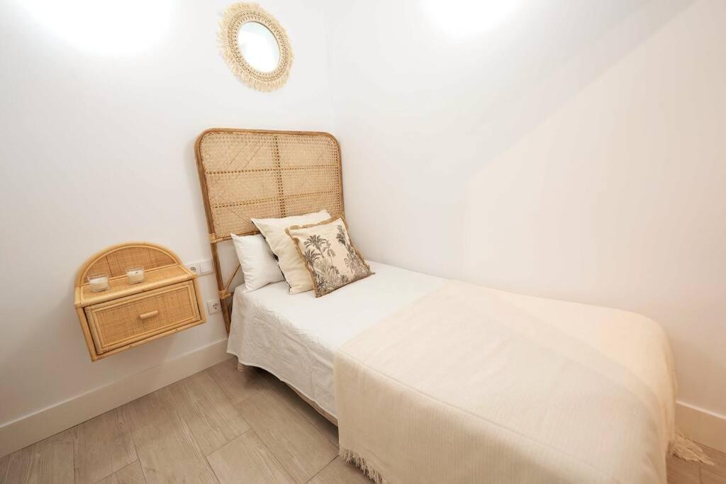 Apartamento A Estrenar En Calle Alcazares Seville Luaran gambar